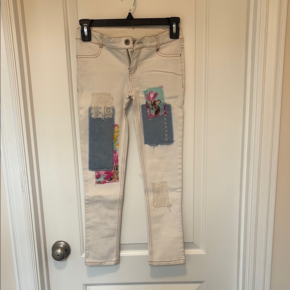 Casual Cream and Blue Denim Bottoms with Contemporary Style